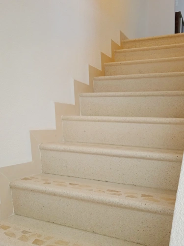 escaleras al segundo nivel casas sadasi 2 niveles 2 recamaras